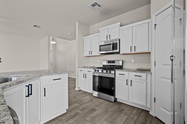 617 CHARLES HEINRICH Street, El Paso, TX 79927