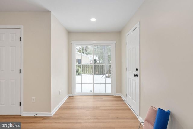 3234 RIVERVIEW DR, Triangle, VA 22172