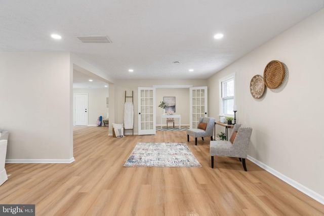 3234 RIVERVIEW DR, Triangle, VA 22172