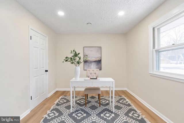 3234 RIVERVIEW DR, Triangle, VA 22172