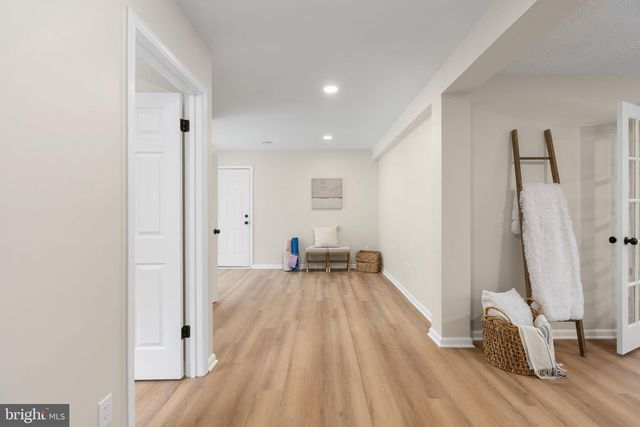 3234 RIVERVIEW DR, Triangle, VA 22172