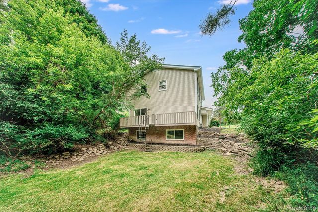 21993 Riverview Drive, Beverly Hills Village, MI 48025
