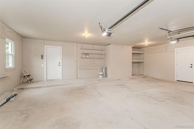 21993 Riverview Drive, Beverly Hills Village, MI 48025