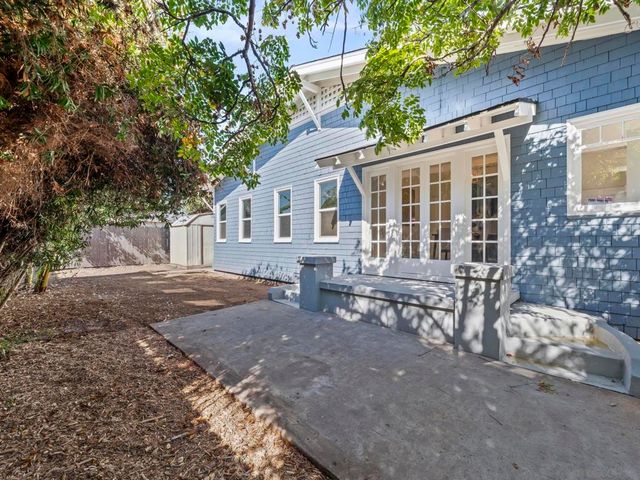 2504 J, National City, CA 91950