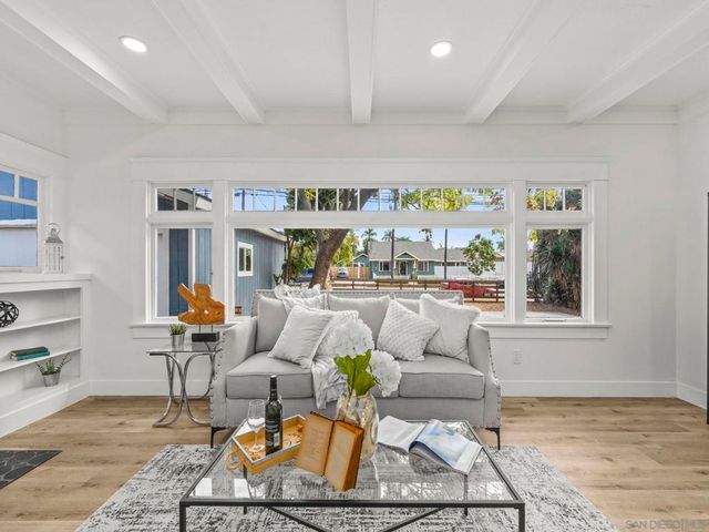 2504 J, National City, CA 91950