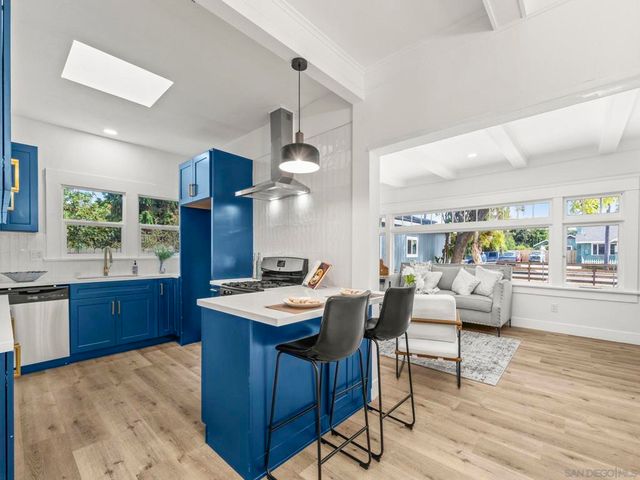 2504 J, National City, CA 91950