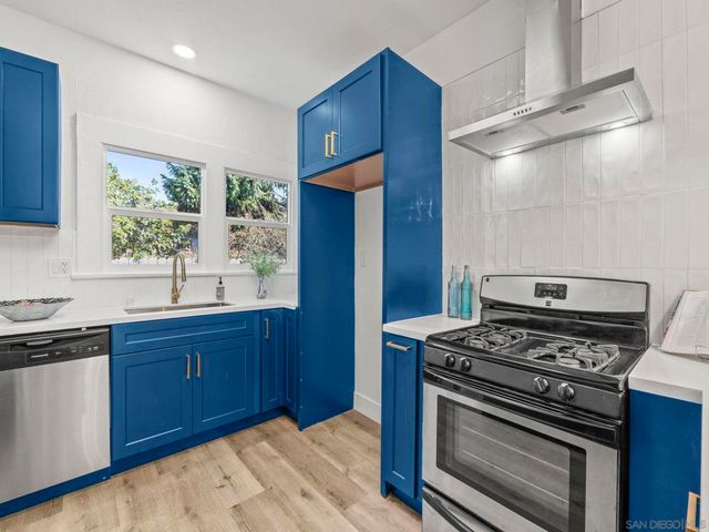 2504 J, National City, CA 91950