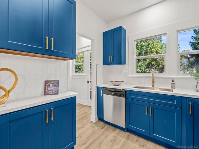 2504 J, National City, CA 91950