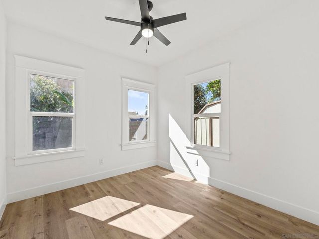 2504 J, National City, CA 91950