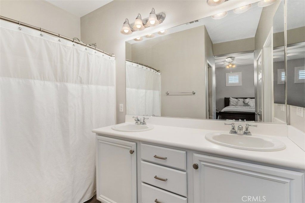 Image 19 of property listing at 31207 Strawberry Tree, Temecula, CA 92592