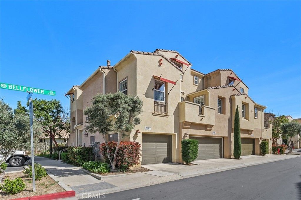 Image 5 of property listing at 31207 Strawberry Tree, Temecula, CA 92592