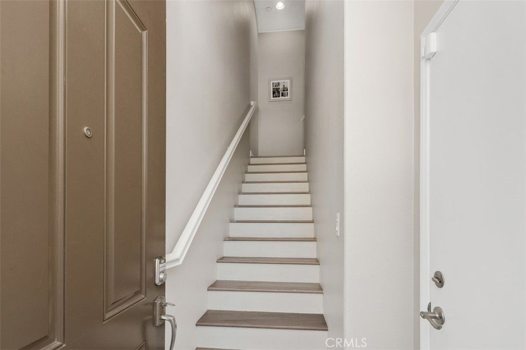 Image 7 of property listing at 31207 Strawberry Tree, Temecula, CA 92592