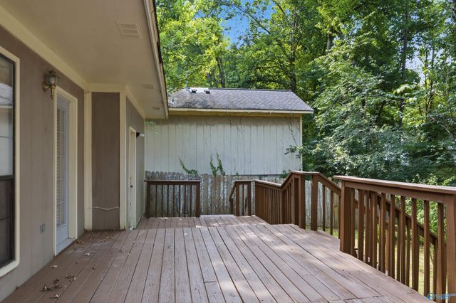 709 Mathis Drive SE, Huntsville, AL 35803