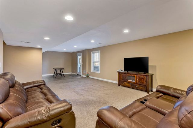 8060 Vegas Circle, West Chester, OH 45069
