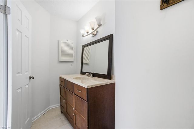 768 Hecate DR, Virginia Beach, VA 23454