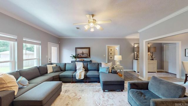 1260 Champions Drive, Conway, AR 72034