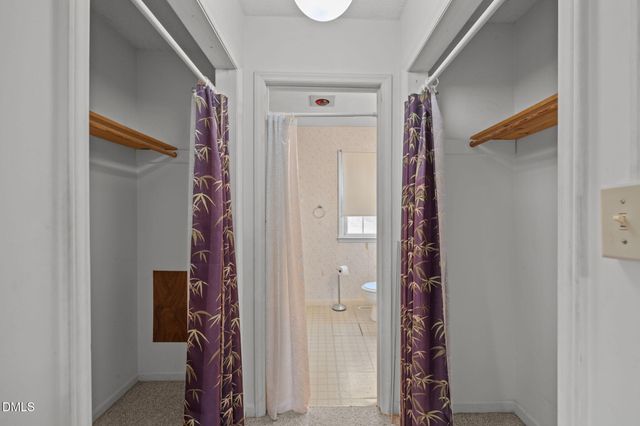 3221 Oakridge Drive, Graham, NC 27253