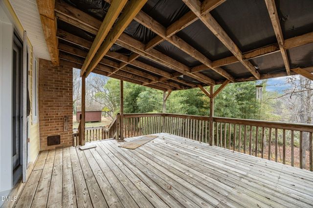 3221 Oakridge Drive, Graham, NC 27253