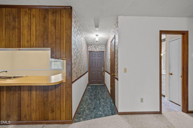 3221 Oakridge Drive, Graham, NC 27253