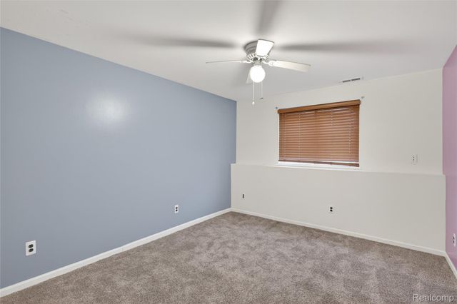 8360 Arlis Street, Commerce Charter Township, MI 48382