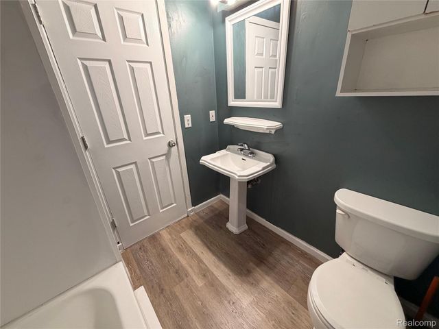 5347 Mapletree Drive, Flint Charter Township, MI 48532