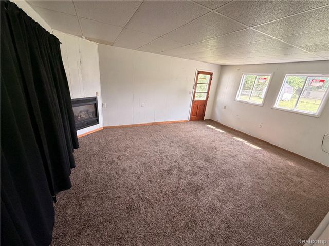 5347 Mapletree Drive, Flint Charter Township, MI 48532