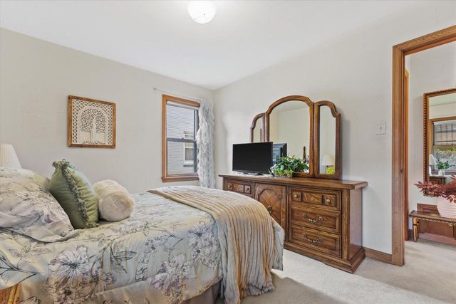 3900 S 56th STREET, Milwaukee, WI 53220