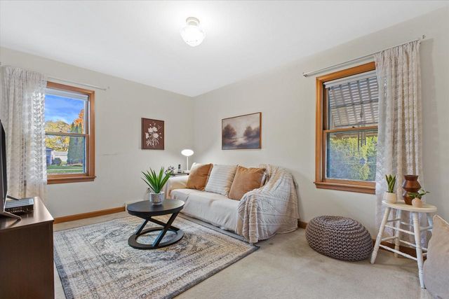 3900 S 56th STREET, Milwaukee, WI 53220