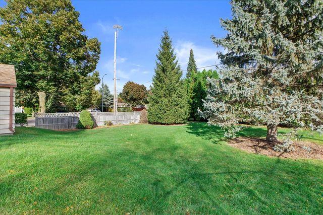 3900 S 56th STREET, Milwaukee, WI 53220