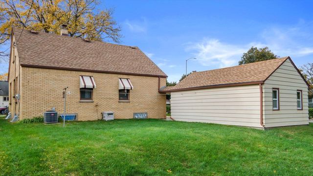 3900 S 56th STREET, Milwaukee, WI 53220