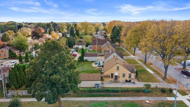 3900 S 56th STREET, Milwaukee, WI 53220