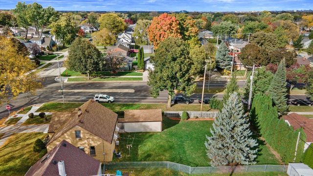 3900 S 56th STREET, Milwaukee, WI 53220