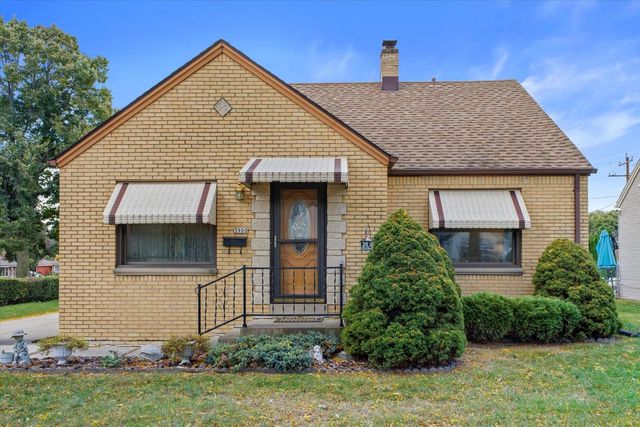 3900 S 56th STREET, Milwaukee, WI 53220