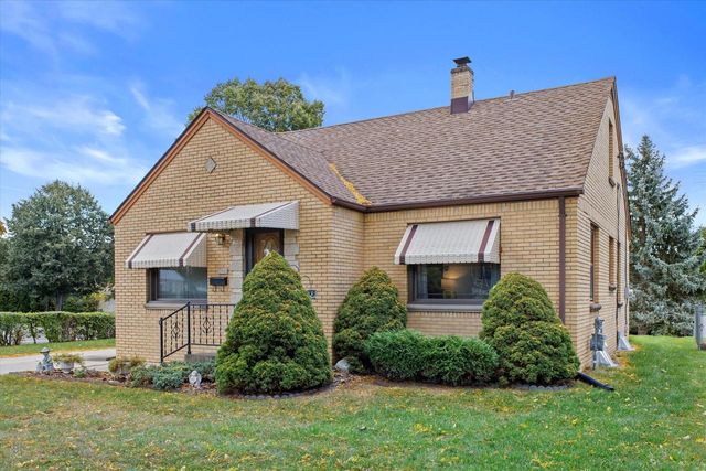 3900 S 56th STREET, Milwaukee, WI 53220