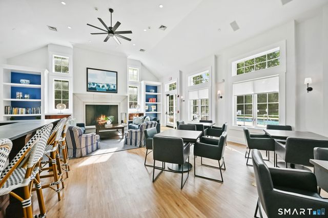 77 Havemeyer Lane 318, Stamford, CT 06902