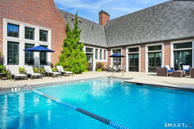 77 Havemeyer Lane 318, Stamford, CT 06902