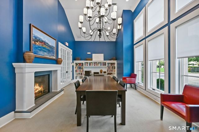 77 Havemeyer Lane 318, Stamford, CT 06902