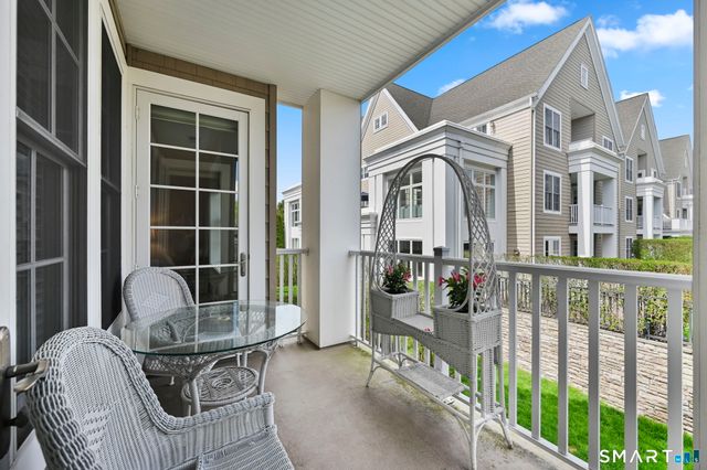 77 Havemeyer Lane 318, Stamford, CT 06902