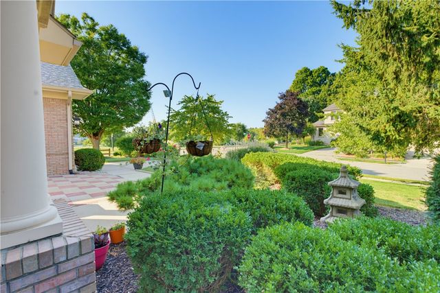 2824 Legend Falls Court, Beavercreek Twp, OH 45431