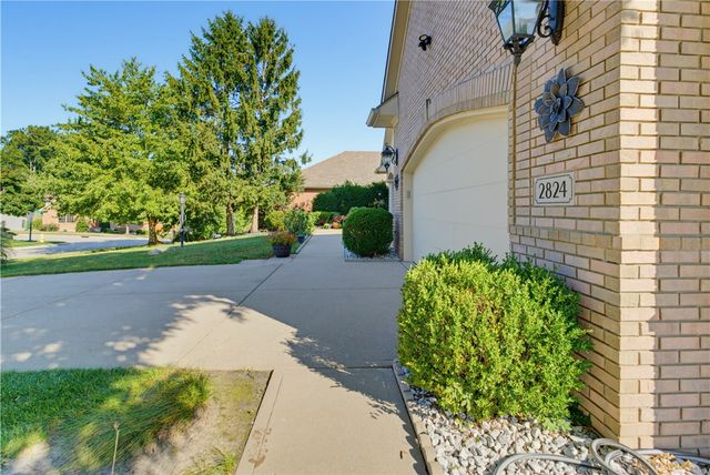 2824 Legend Falls Court, Beavercreek Twp, OH 45431
