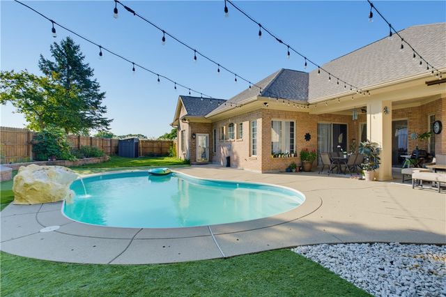 2824 Legend Falls Court, Beavercreek Twp, OH 45431