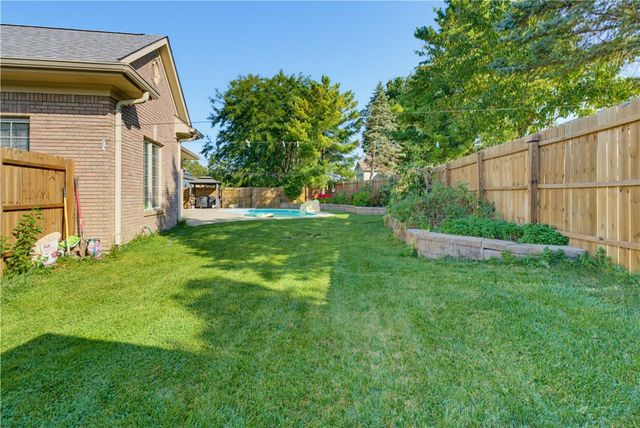 2824 Legend Falls Court, Beavercreek Twp, OH 45431