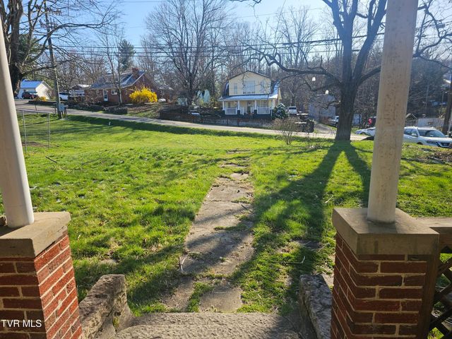 807 Coeburn Road, Wise, VA 24293