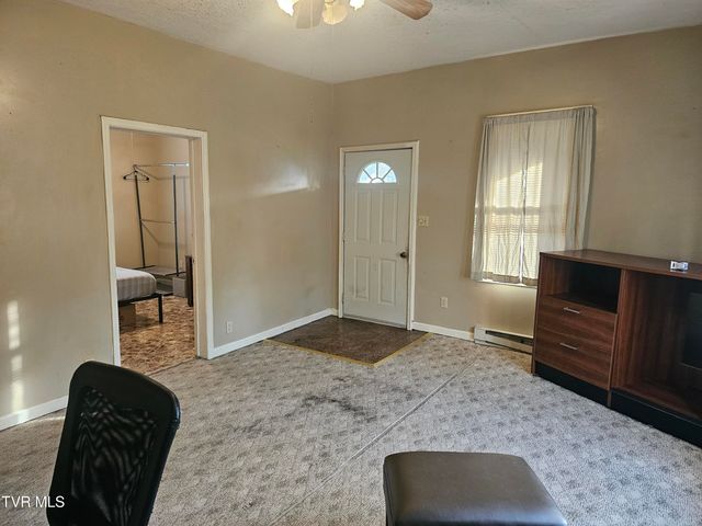 807 Coeburn Road, Wise, VA 24293