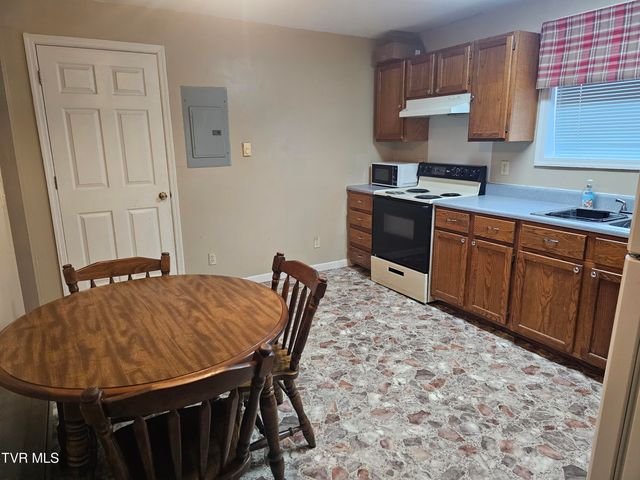 807 Coeburn Road, Wise, VA 24293