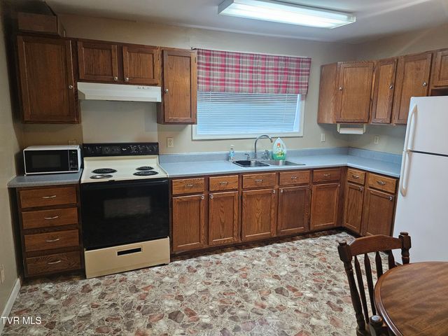 807 Coeburn Road, Wise, VA 24293