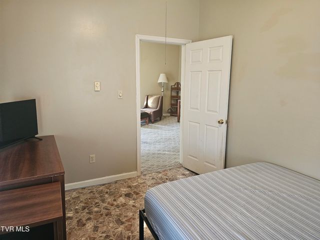 807 Coeburn Road, Wise, VA 24293