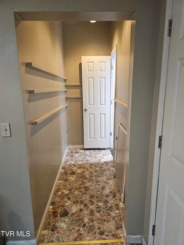 807 Coeburn Road, Wise, VA 24293