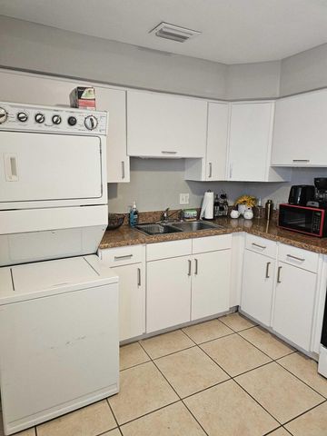 131 NE 19th Avenue 1-3, Pompano Beach, FL 33060