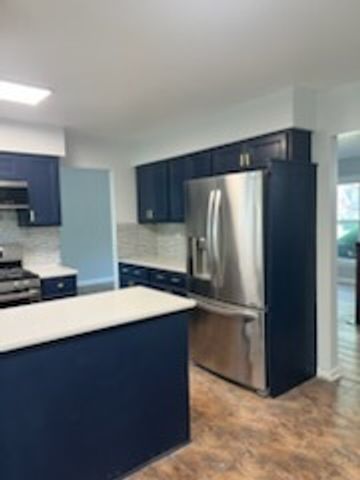 160 Camelot Way, Bolingbrook, IL 60440
